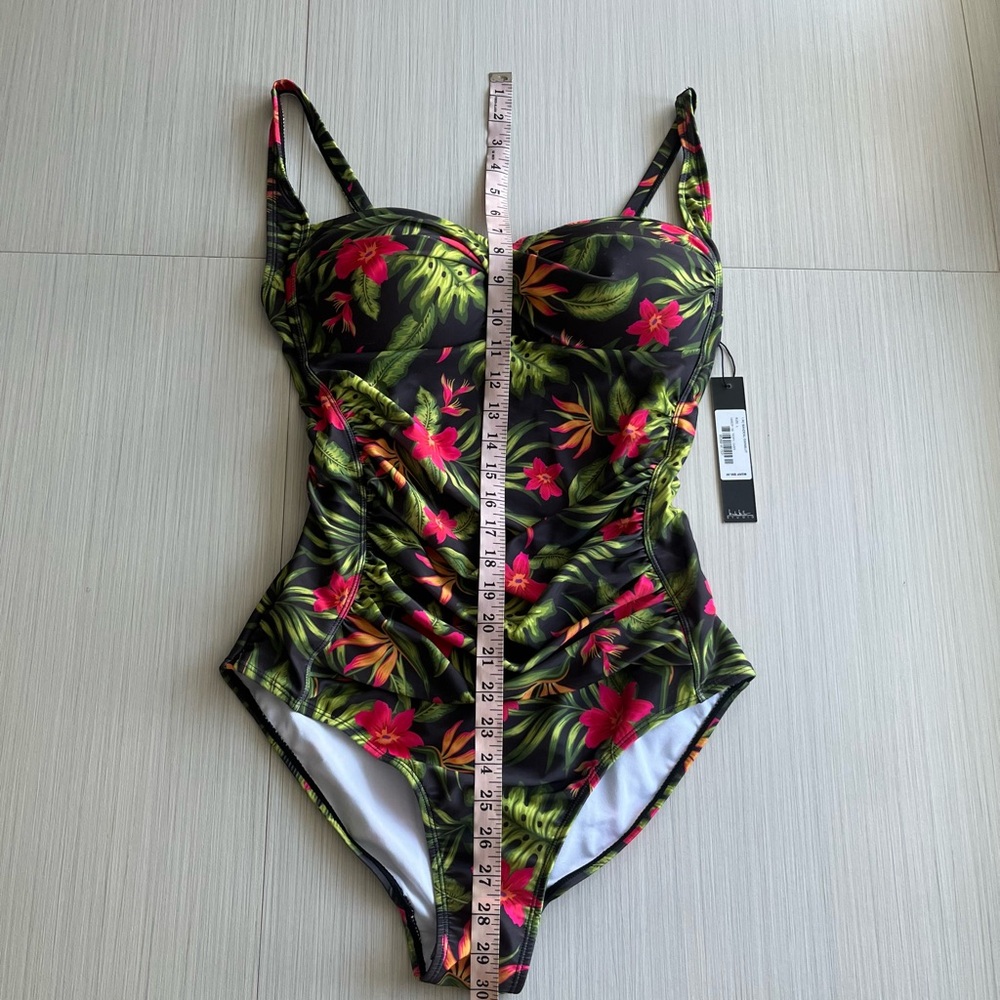 Swimsuit - Picture 3 of 13